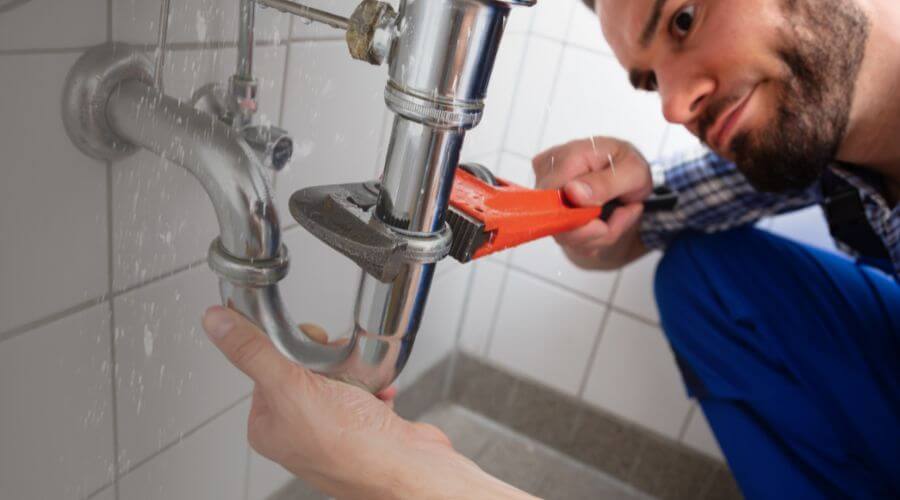Expert burst pipe repair services in West Paducah, KY